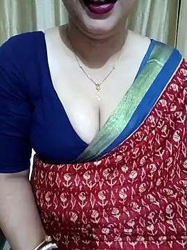 Snapshot of Priya_Boudi chatting on 12/14/24, 05:47 Priya Boudi online show from 12/14/24, 05:47