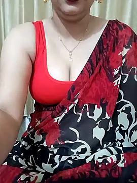 Snapshot of Priya_Boudi chatting on 12/24/24, 05:02 Priya Boudi online show from 12/24/24, 05:02