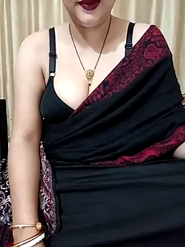 Snapshot of Priya_Boudi chatting on 01/12/25, 07:53 Priya Boudi online show from 01/12/25, 07:53