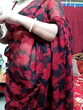 Snapshot of Priya_Boudi chatting on 03/10/25, 04:25 Priya Boudi online show from 03/10/25, 04:25