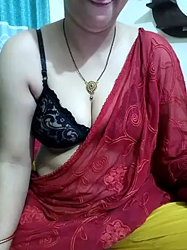 Snapshot of Priya_Boudi chatting on 03/20/25, 01:59 Priya Boudi online show from 03/20/25, 01:59