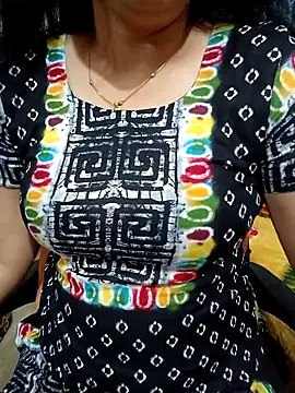 Snapshot of Priya_Boudi chatting on 09/27/25, 06:57 Priya Boudi online show from 09/27/25, 06:57