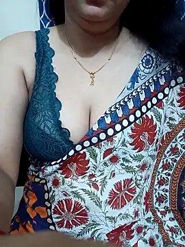 Snapshot of Priya_Boudi chatting on 10/07/25, 06:27 Priya Boudi online show from 10/07/25, 06:27