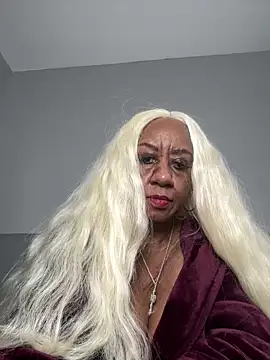 BreanaDivine online show from 02/09/25, 06:05