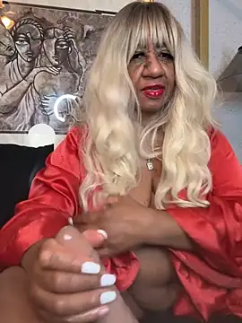 BreanaDivine online show from 02/04/26, 07:14