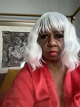 BreanaDivine online show from 04/26/26, 08:39
