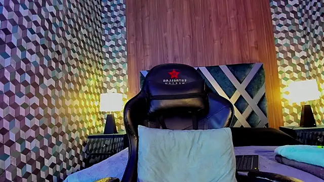 Michael magno online show from 02/17/25, 02:48