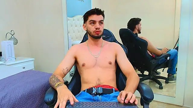 Michael magno online show from 11/03/25, 10:21