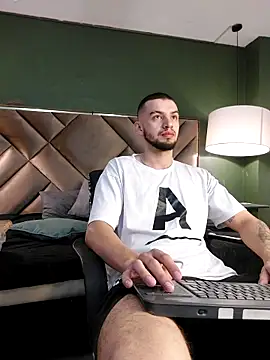 Michael magno online show from 01/07/26, 03:42