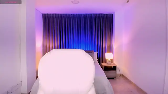 Snapshot of Rebeka_spencer chatting on 01/17/25, 03:23 Rebeka spencer online show from 01/17/25, 03:23