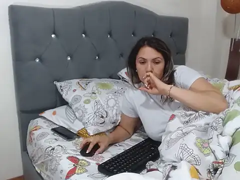 Chantal hott online show from 03/13/25, 04:38