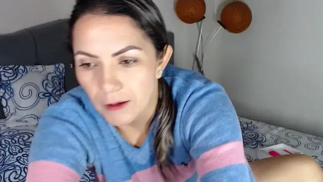 Chantal hott online show from 09/24/25, 02:53