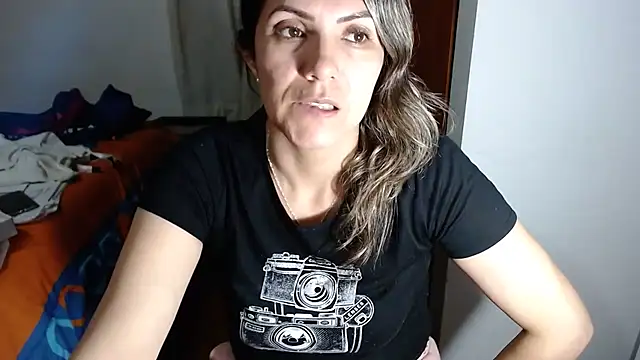 Chantal hott online show from 11/08/25, 11:03