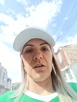 Chantal hott online show from 12/22/25, 07:44