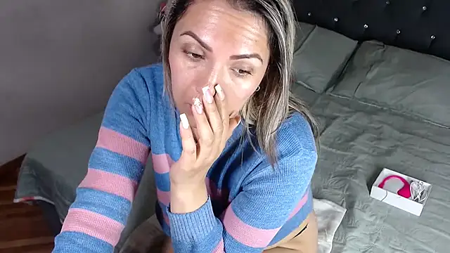 Chantal hott online show from 03/10/26, 09:09