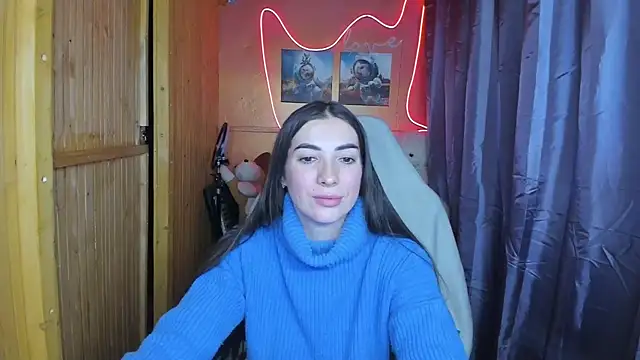 Fiery Brunette  online show from 02/13/25, 04:50