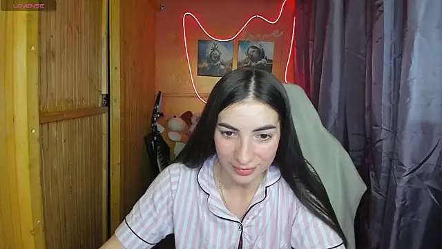 Fiery Brunette  online show from 02/18/25, 03:54