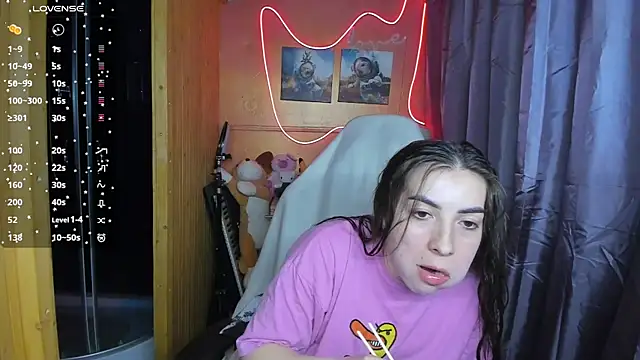 Fiery Brunette  online show from 02/24/25, 12:05