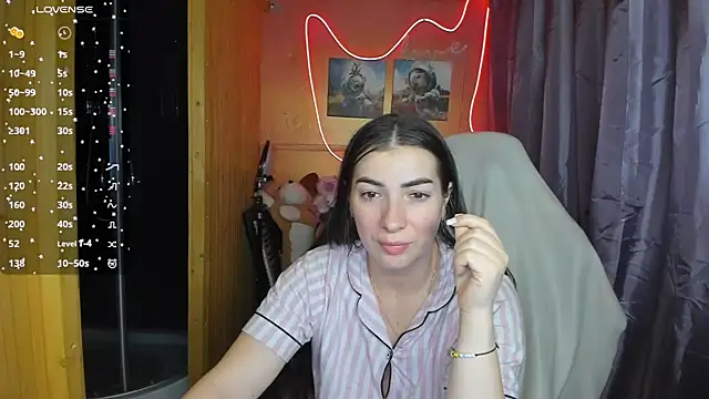 Fiery Brunette  online show from 03/03/25, 04:14