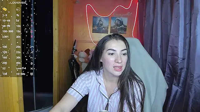 Fiery Brunette  online show from 03/03/25, 11:44