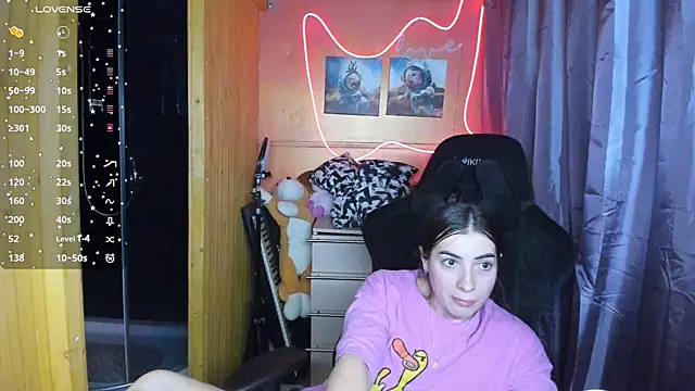 Fiery Brunette  online show from 03/06/25, 01:35