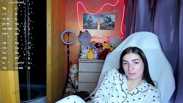 Fiery Brunette  online show from 09/21/25, 11:12