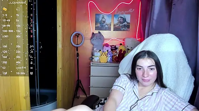 Fiery Brunette  online show from 11/03/25, 04:19