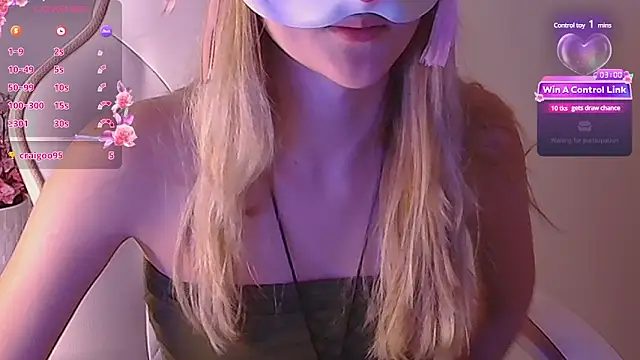 Snapshot of Sydney_Swan chatting on 02/18/25, 01:21 Sydney Swan online show from 02/18/25, 01:21