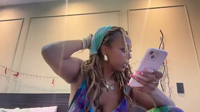 ChocolateCakeQueen online show from 02/26/25, 11:26