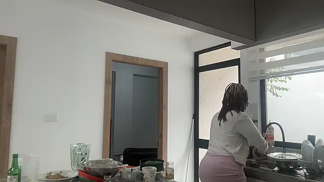 ChocolateCakeQueen online show from 11/04/25, 04:28