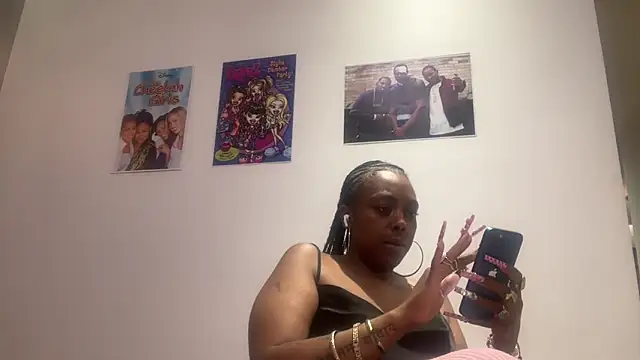 Snapshot of ChocolateCakeQueen chatting on 05/23/26, 01:22 ChocolateCakeQueen online show from 05/23/26, 01:22