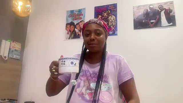Snapshot of ChocolateCakeQueen chatting on 06/10/26, 11:57 ChocolateCakeQueen online show from 06/10/26, 11:57