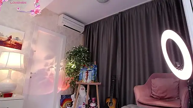 IreneHope online show from 12/19/25, 09:27