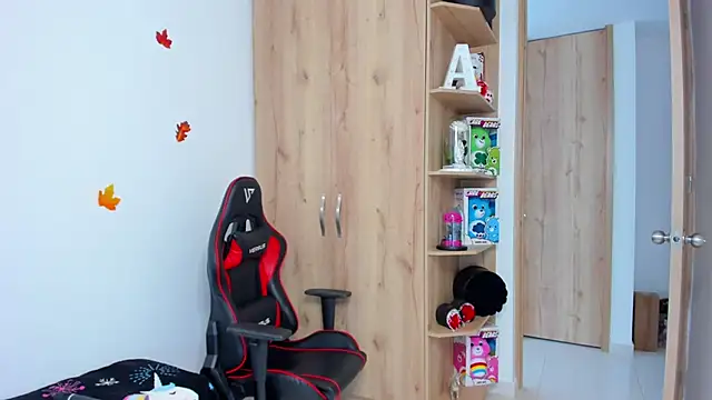  amanda seyfried19 online show from 12/14/24, 06:09