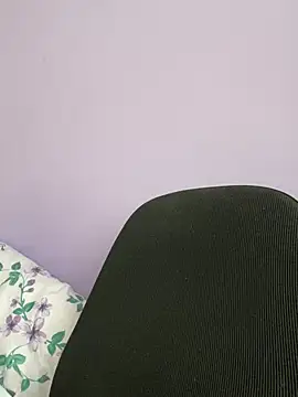 hannahb-e online show from 02/04/25, 09:31