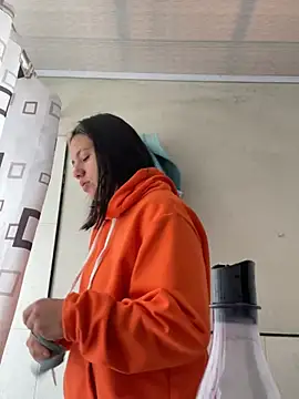 hannahb-e online show from 03/07/25, 04:22