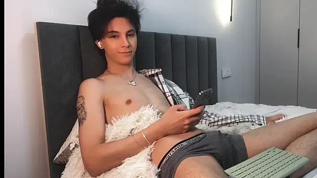 Snapshot of k0sta_ chatting on 02/10/25, 05:30 k0sta online show from 02/10/25, 05:30