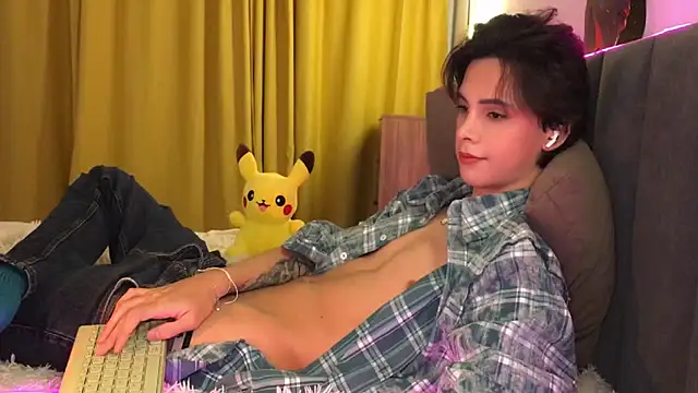 Snapshot of k0sta_ chatting on 03/06/25, 11:14 k0sta online show from 03/06/25, 11:14