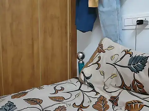 Snapshot of Tamil_Boy28 chatting on 02/03/25, 05:03 Tamil Boy28 online show from 02/03/25, 05:03