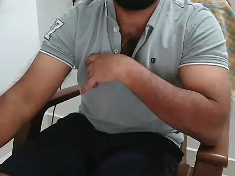 Snapshot of Tamil_Boy28 chatting on 02/24/25, 01:53 Tamil Boy28 online show from 02/24/25, 01:53