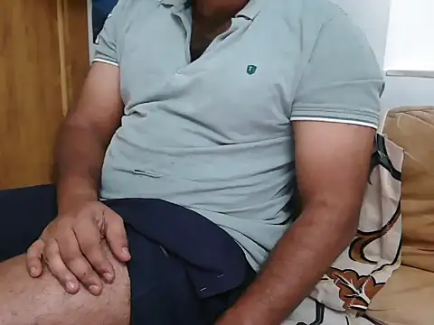 Snapshot of Tamil_Boy28 chatting on 03/02/25, 03:59 Tamil Boy28 online show from 03/02/25, 03:59