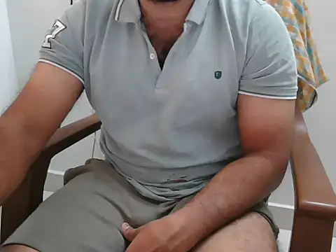 Snapshot of Tamil_Boy28 chatting on 03/03/25, 03:52 Tamil Boy28 online show from 03/03/25, 03:52