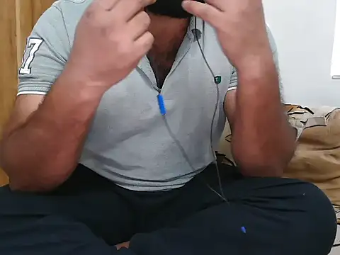 Snapshot of Tamil_Boy28 chatting on 03/07/25, 04:22 Tamil Boy28 online show from 03/07/25, 04:22