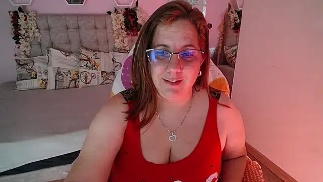 Snapshot of katie_joness_ chatting on 01/16/25, 03:46 katie joness  online show from 01/16/25, 03:46