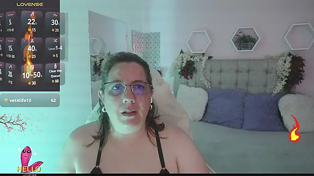 Snapshot of katie_joness_ chatting on 03/01/25, 03:49 katie joness  online show from 03/01/25, 03:49