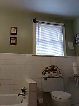 Snapshot of mariah2299 chatting on 12/10/24, 05:11 mariah2299 online show from 12/10/24, 05:11