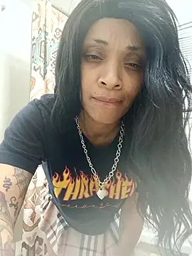 Snapshot of mariah2299 chatting on 10/20/25, 04:57 mariah2299 online show from 10/20/25, 04:57