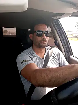 hecwil8 online show from 10/23/25, 05:01