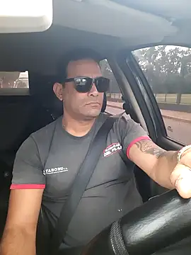 hecwil8 online show from 10/27/25, 11:36