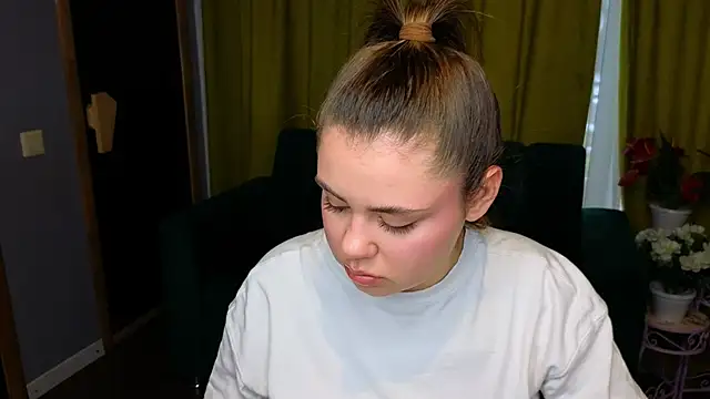 IsabellaBler online show from 02/13/26, 12:45